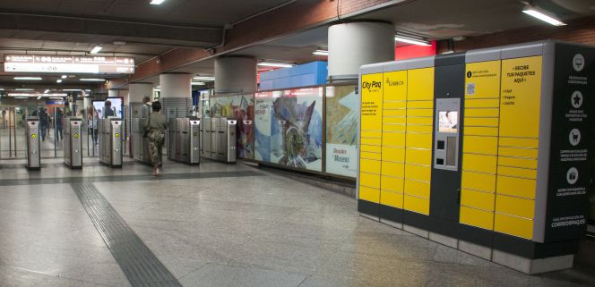 Correos instala taquillas para 'ecommerce' en estaciones de Renfe en Barcelona y Madrid